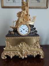 PENDULE BRONZE DORÉ