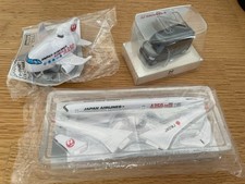 [à vendre] Voiture miniature personnalisée N-BOX / avion JAL