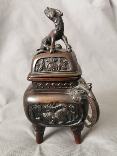 Brûle parfum asiatique - , en