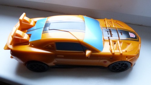 Transformers bumblebee robot - transformers,