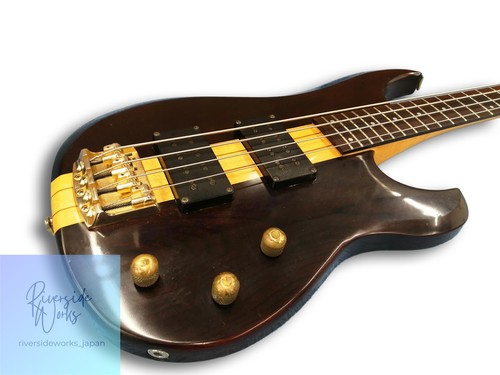 Guitare basse électrique