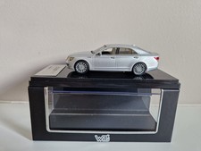 Blanc 1/43 Toyota Crown Hybrid