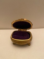 Petite boite à bijoux dorée