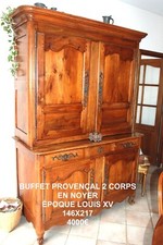 Buffet deux corps en noyer