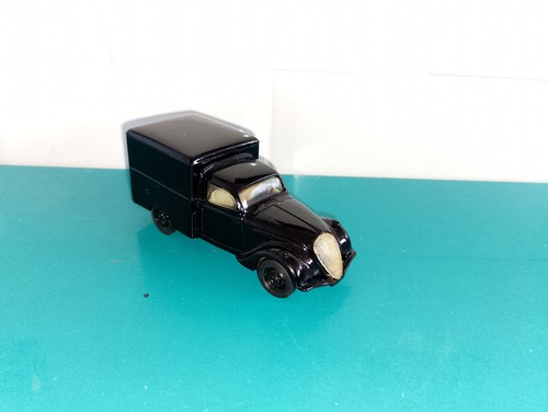 2607261 voiture peugeot - 2607261, 1/43