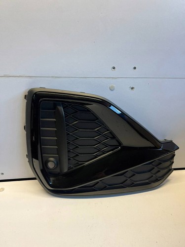 81a 807 682 grille - 807,