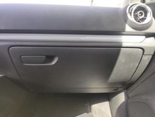 Boite a gants AUDI A3 3 PHASE 1 8V1857035D6PS