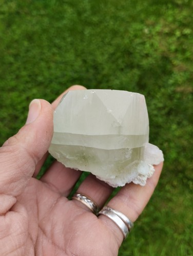 Apophyllite forme libre pierre - forme,