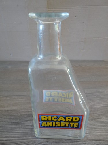 Ancien pichet eau - à,