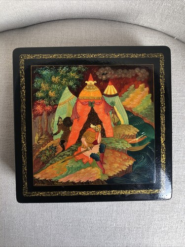 Boîte laqué russe peinture - laqué,