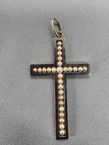 Superbe croix blanc - or,