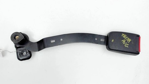 Attache ceinture avant - , gauche