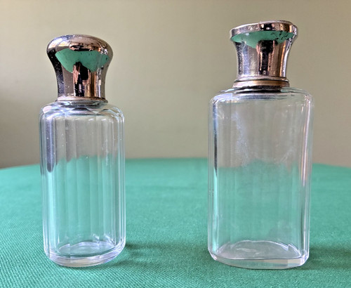 Deux flacons parfum en - deux,