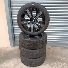 4 Roues Avec Pneus Jantes With