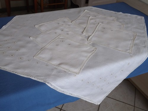 Serviettes petite nappe - +,