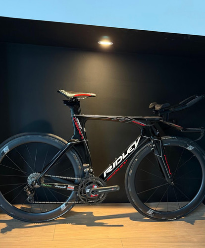 Vélo contre montre - vélo, de