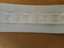 rufflette 5 métres par 30 mm de large  x12