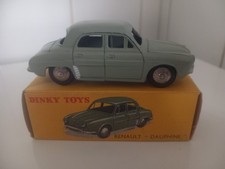 DINKY TOYS RENAULT DAUPHINE +