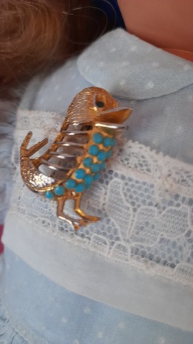 Bijou poupée ancienne