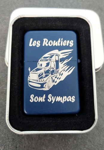 Briquet tempête essence