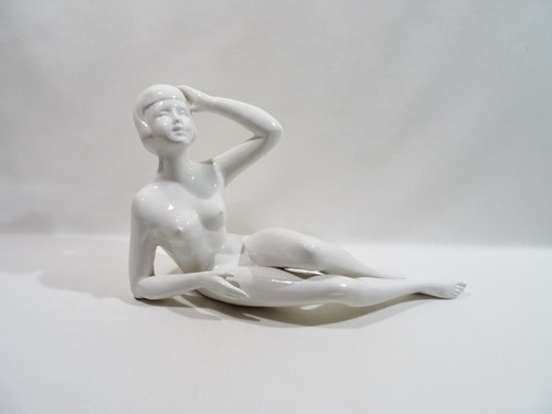 Statue personnage femme - statue, nue