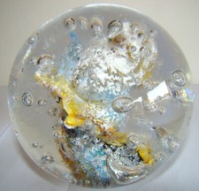 Signé Michèle Luzoro