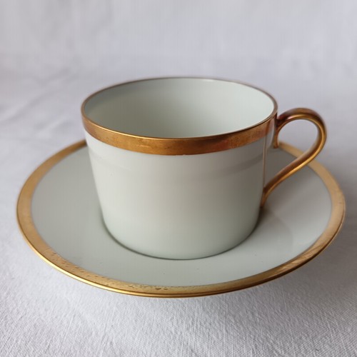 Tasse sous a - tasse,