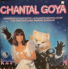 Autograph of Chantal Goya signed on disc 33 Rpm (Mr le chat boté)