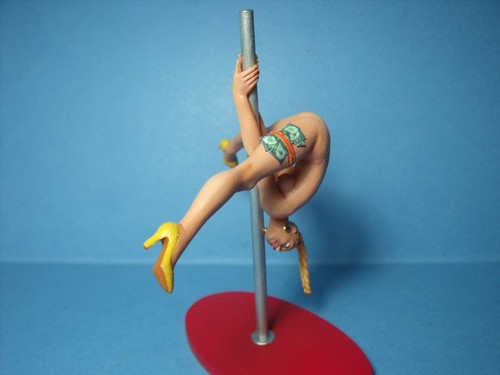 Figurine odile au - 1/18,