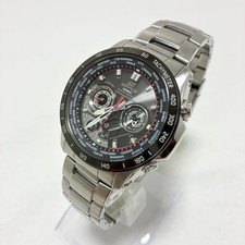 Montre chronographe solaire