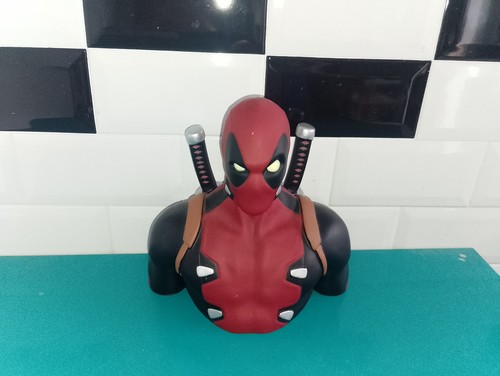1309262 figurine tirelire - figurine,