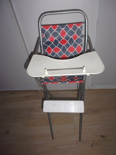 Chaise haute poupée - haute, de