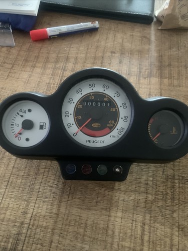 Tableau bord compteur - tableau,