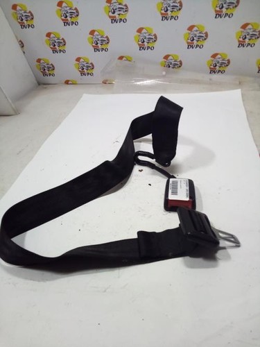 Attache ceinture arriere droit