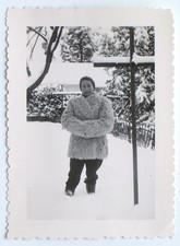 Women Sheepskin Coat Cross Feet Snow - Vintage Photo Snapshot 1956 Taulé