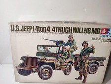 NEW VINTAGE TAMIYA US 4 TON 4X4 JEEP WILLYS MB MODEL - CREW OF 4 1/35