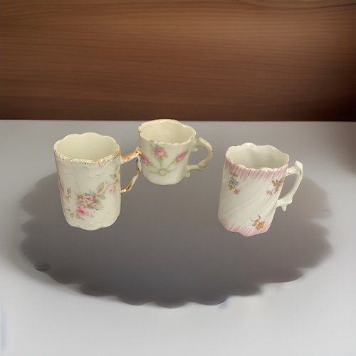 Lot tasses miniatures - 3,
