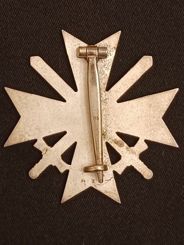 Médailles décorations ordres - médailles,