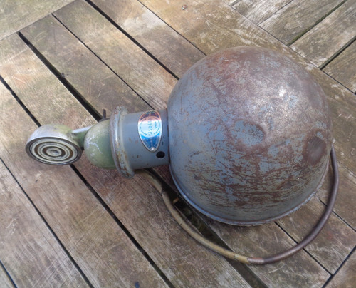 Tete lampe jielde dans son - tete,