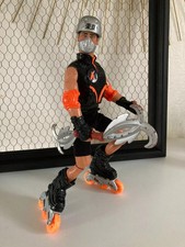 1 ⚜️ Jouet  Figurine Action Man en Roller Année 2000 Hasbro Hauteur 34 Cm