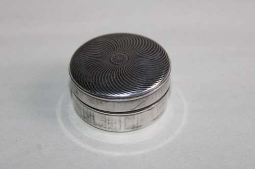 Petite boite pilulier - , en