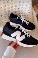 [FLASH SHIP]-New Balance 327 Women - Black / White / Mineral Red - New - [Auth]