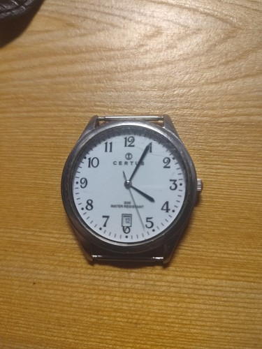 Montre certus sans - sans,
