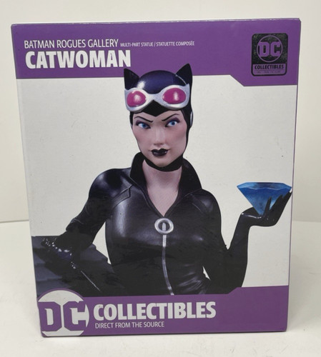 Catwoman multi part statue - catwoman, dc