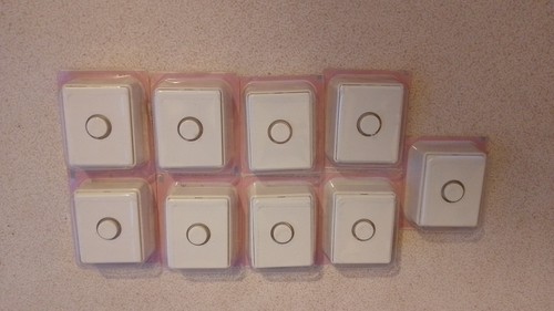 Lot boutons poussoirs - de,