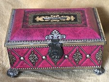 Ancienne Tirelire En Métal