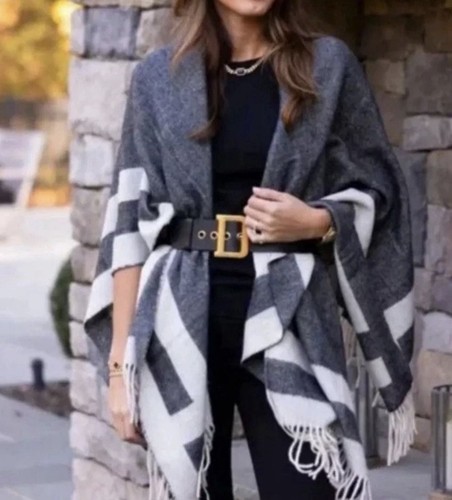 Nwt blanket poncho walter - nwt, poncho-walter