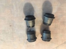 JEU DE 4 SILENTS BLOC DE