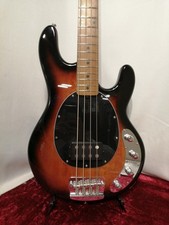 Basse électrique STERLING BY