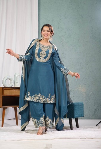 Robe salwar kameez - robe,